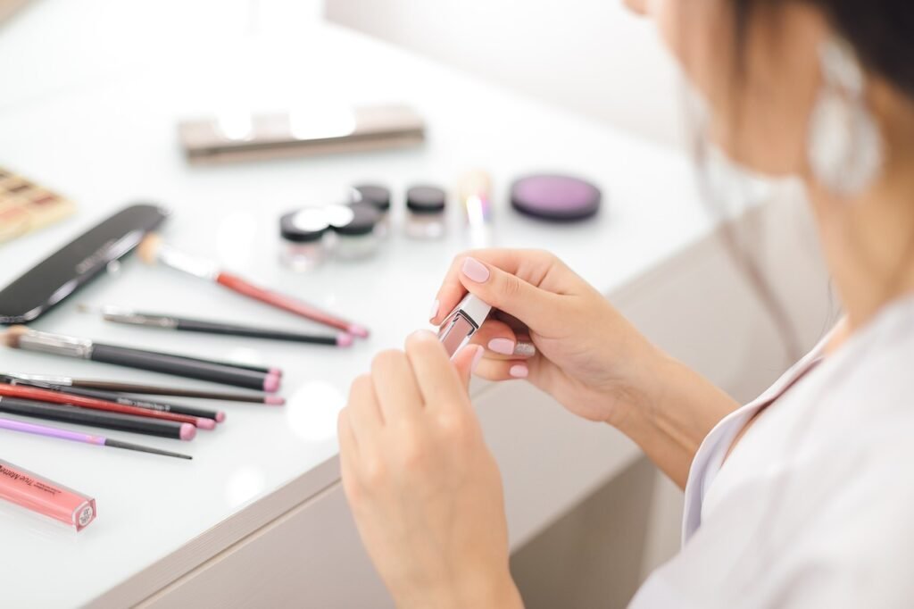 Makeup For Beginners: 9 Essential Tips + 3 Bonus Tips In A Step-by-Step Makeup Guide 1 lipstick, cosmetics, woman